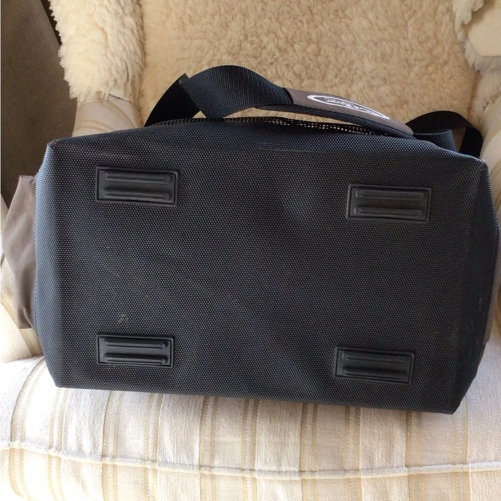 Mud River Dog products essentials bag